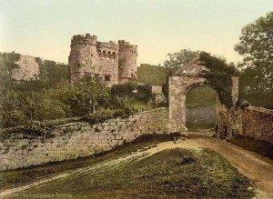 Isle of Wight, Carisbrooke, Castle Isle of Wight Carisbrooke Castle 300x2191 National Geographic Showcases Englands Greenest Island