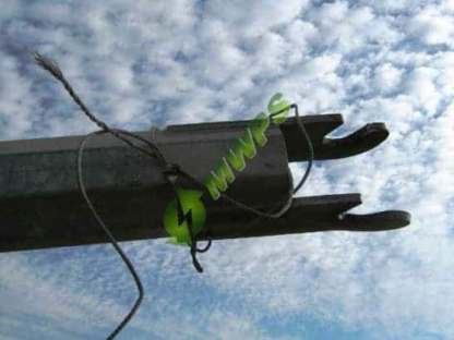 CARTER 300 Wind Turbines Used Post Image carter model 300 wind turbine bent pivot point 1 416x312 CARTER 300 Wind Turbines Used