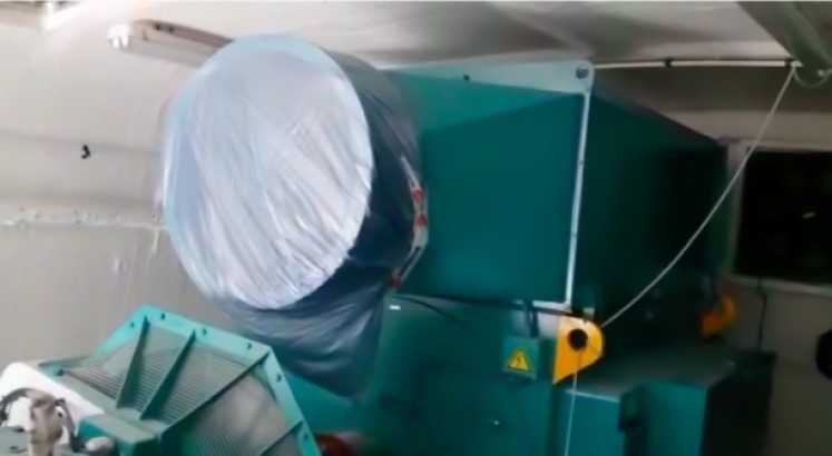 suzlon s88 21mw nacelle inside at storage 410px SUZLON S88   Turbines Second Hand