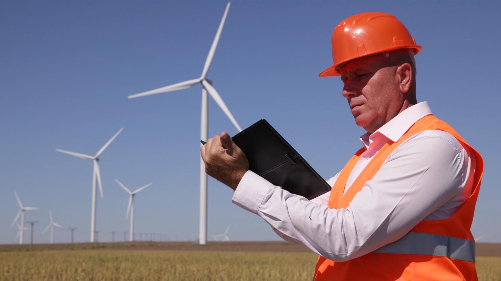 SnapShot 10 edited WIND TURBINE UK