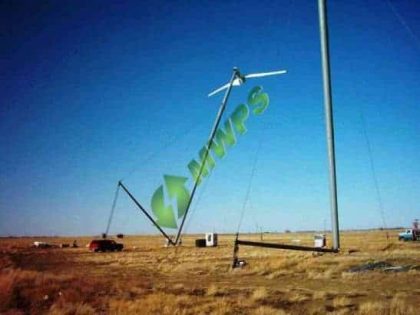 carter model 300 wind turbine raising the tower 1 420x315 CARTER 300 Wind Turbines   Used