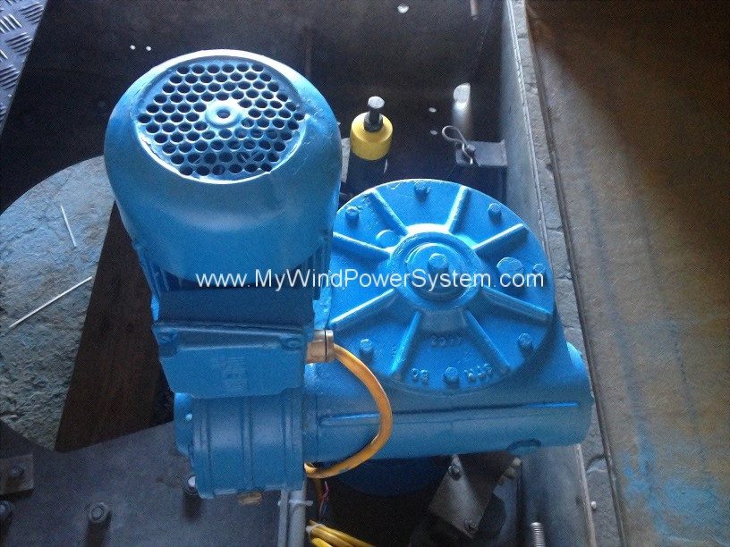 Lagerwey LW18 80 refurbished yaw motor b LAGERWEY LW18 80 For Sale   Used or Refurbished
