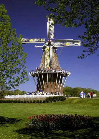 dutch wind mills 5 WIND TURBINE DESIGNS   The Most Amazing Windmills In The World