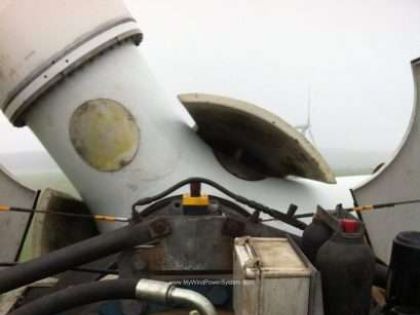 BONUS 450 B600/37 Wind Turbines Sale Post Image bonus 450 nacelle open b 420x315 BONUS 450 B600/37 Wind Turbines Sale