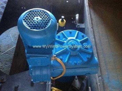 lagerwey lw18 80 refurbished yaw motor b 420x315 LAGERWEY LW15/50