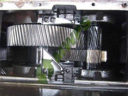 lagerwey lw18 80 gear box inside 2 420x315 LAGERWEY LW18 80 Refurbed