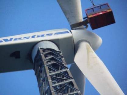 VESTAS V52 on Lattice Towers MARKETPLACE Category - Image 2 VESTAS V52 on Lattice Towers Product Image 2