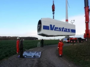 VESTAS V52 Wind Turbines 850kW 600kW - 1MW OFFERED Category VESTAS V52 Wind Turbines 850kW Product