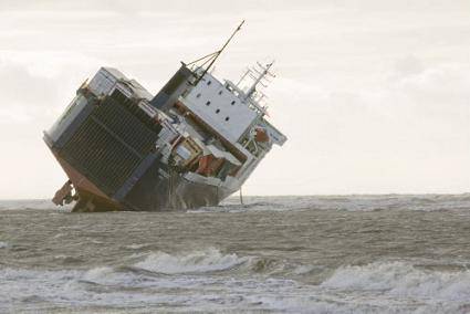 Ship in trouble with Hurricane Nora hurricane nora 533 Wind Power – ‘When Nature Gets Angry’ The Worst Natural Disasters Caused By Wind