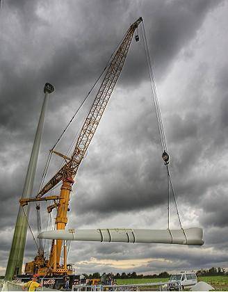 turbine-blade-lifted turbine blade lifted3 Farm Income Land for Wind Farms Additional Income For Landowners