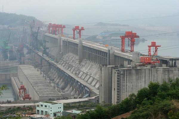 alternative-energy-hydorelectric-dam alternative energy hydorelectric dam11 Alternative Energy The Facts Part 9 Hydroelectric Dams