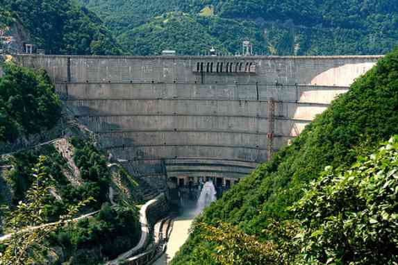 alternative-energy-hydroelectric-dam alternative energy hydroelectric dam11 Alternative Energy The Facts Part 9 Hydroelectric Dams