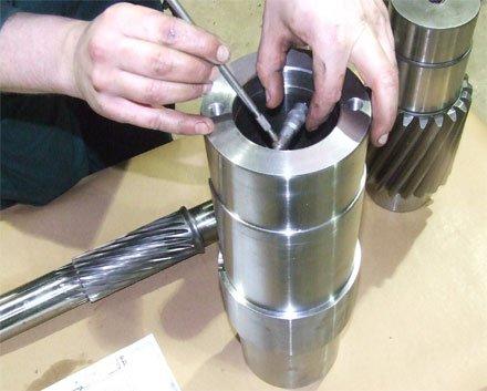 wind-turbine-gearbox-repair-measuring wind turbine gearbox repair measuring11 Wind Turbine Refurbishment Service
