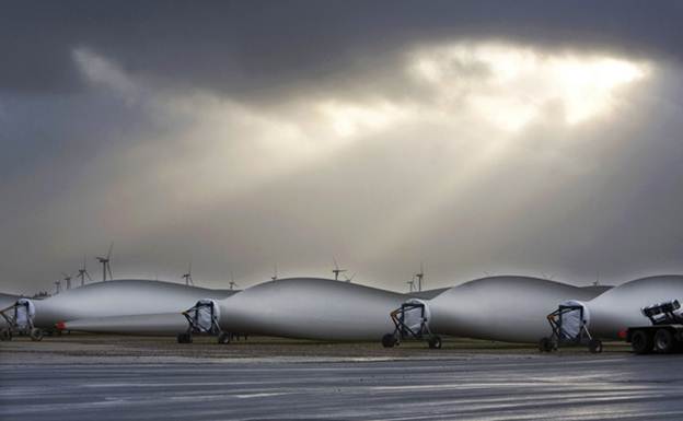 Vestas Wind Turbine Blades In Storage Vestas Wind Turbine Blades In Storage1 Ditlev Engel, Vestas – PLAYERS IN WIND