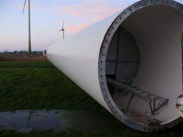 Vestas Tower For Sale – 65m – 213ft – 3 sections MARKETPLACE Category - Image 2 Vestas Tower For Sale – 65m – 213ft – 3 sections Product Image 2