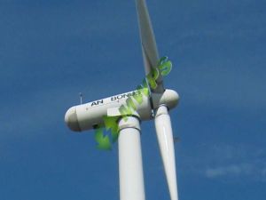 Bonus 600kW wind turbine Germany close up 1 300x225 AN BONUS B33/300   Windkraftanlage  zu verkaufen