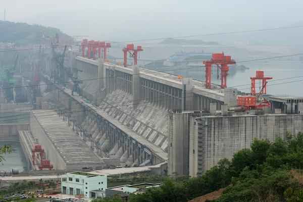 ALTERNATIVE ENERGY – HYDORELECTRIC DAMS – THE FACTS – PART 9 alternative energy hydorelectric dam1 1 ALTERNATIVE ENERGY HYDORELECTRIC DAMS – THE FACTS – PART 9