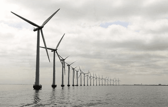 Is Bigger Better Offshore or is it Mega-turbine Madness? Wind Mega Madness 1 Is Bigger Better Offshore or is it Mega turbine Madness?