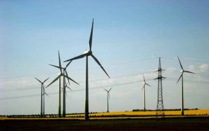 Germanys Renewable Energy Means Cheaper Electricity Bernburg Energiegewinnung mit Windrädern 300x188 Germanys Renewable Energy Means Cheaper Electricity