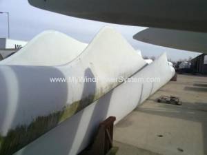 ROTOR BLADES 10.5 (+/-1m) WIND TURBINE WANTED ROTOR BLADES 10.5 (+/-1m) WIND TURBINE WANTED